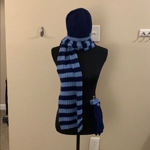 Coach matching hat set